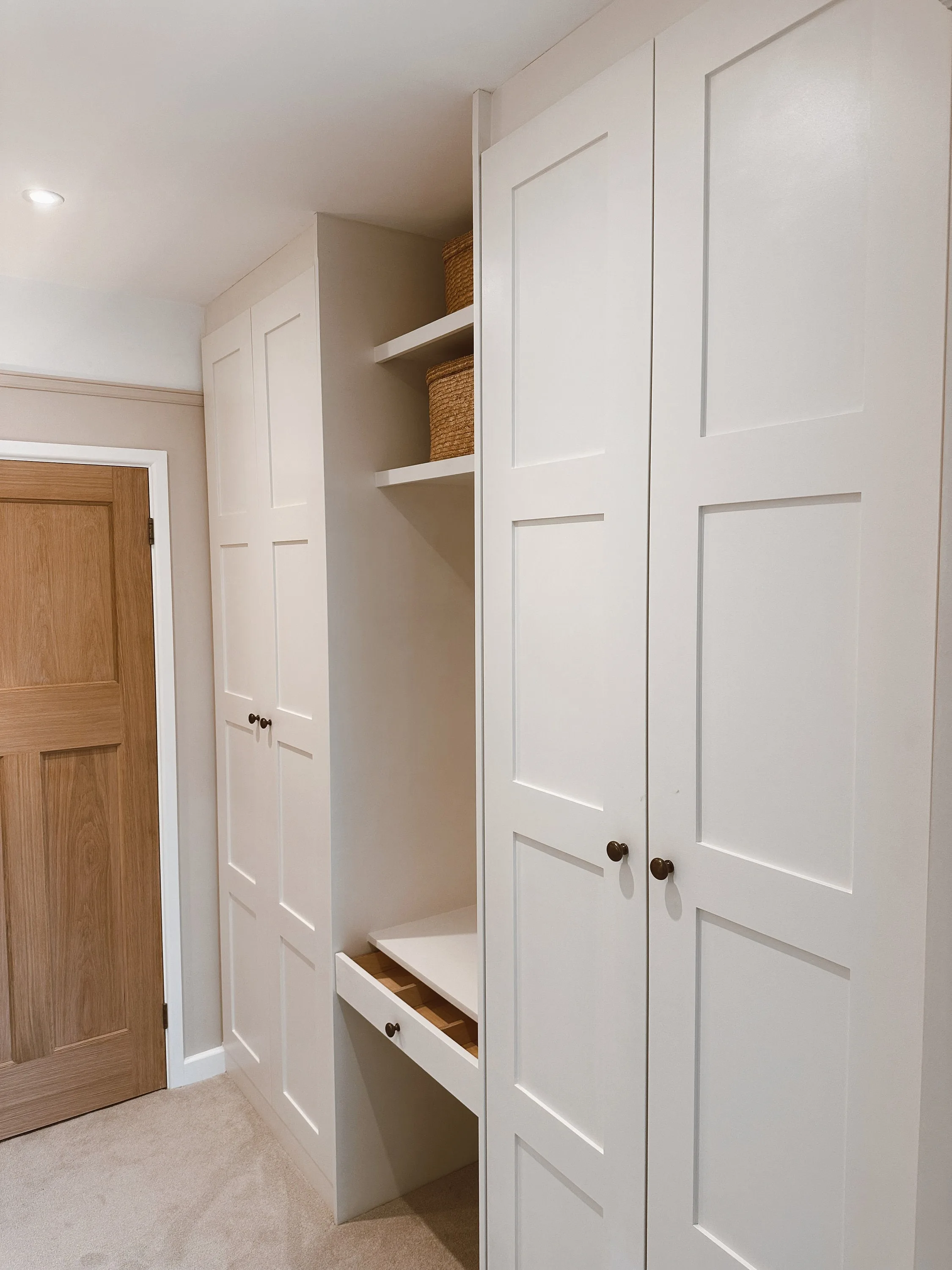 Custom fitted wardrobe